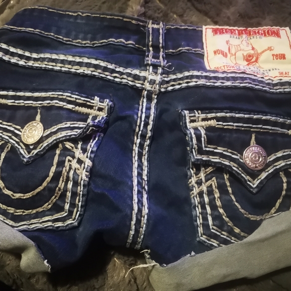 Trus religion shorts - Picture 2 of 2